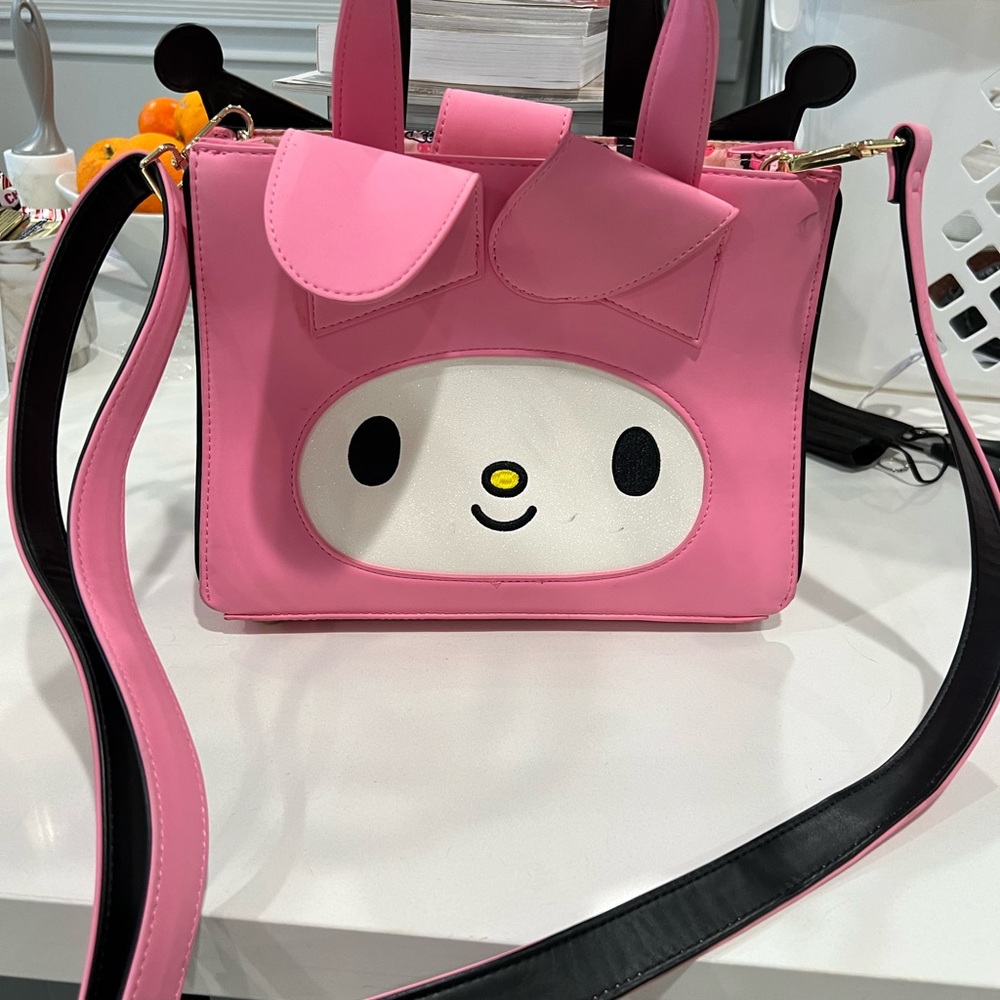 Hello Kitty, kit for your favorite fan